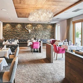 Wanderhotel: Panorama-Restaurant unseres 4 Sterne Wellnesshotel - Wellness Hotel Zum Bräu