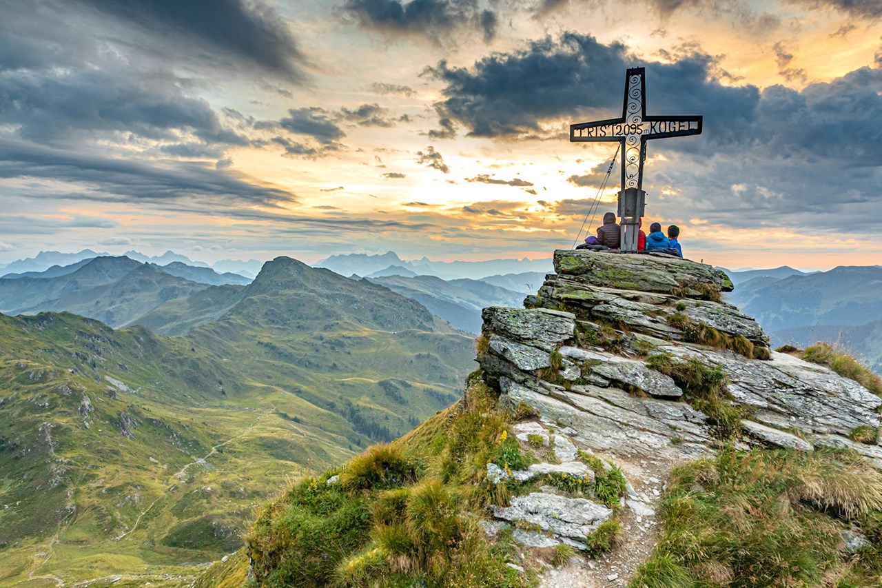Ferienwohnungen Perfeldhof Tourentipps Sonnenaufgangswanderung auf den Tristkogel