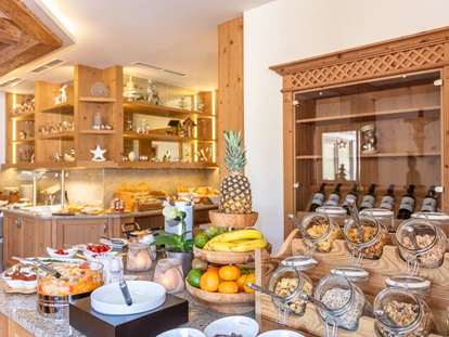 Wanderurlaub - Fahrstuhl - Frühstücksbuffet  - Ferienwohnungen Perfeldhof