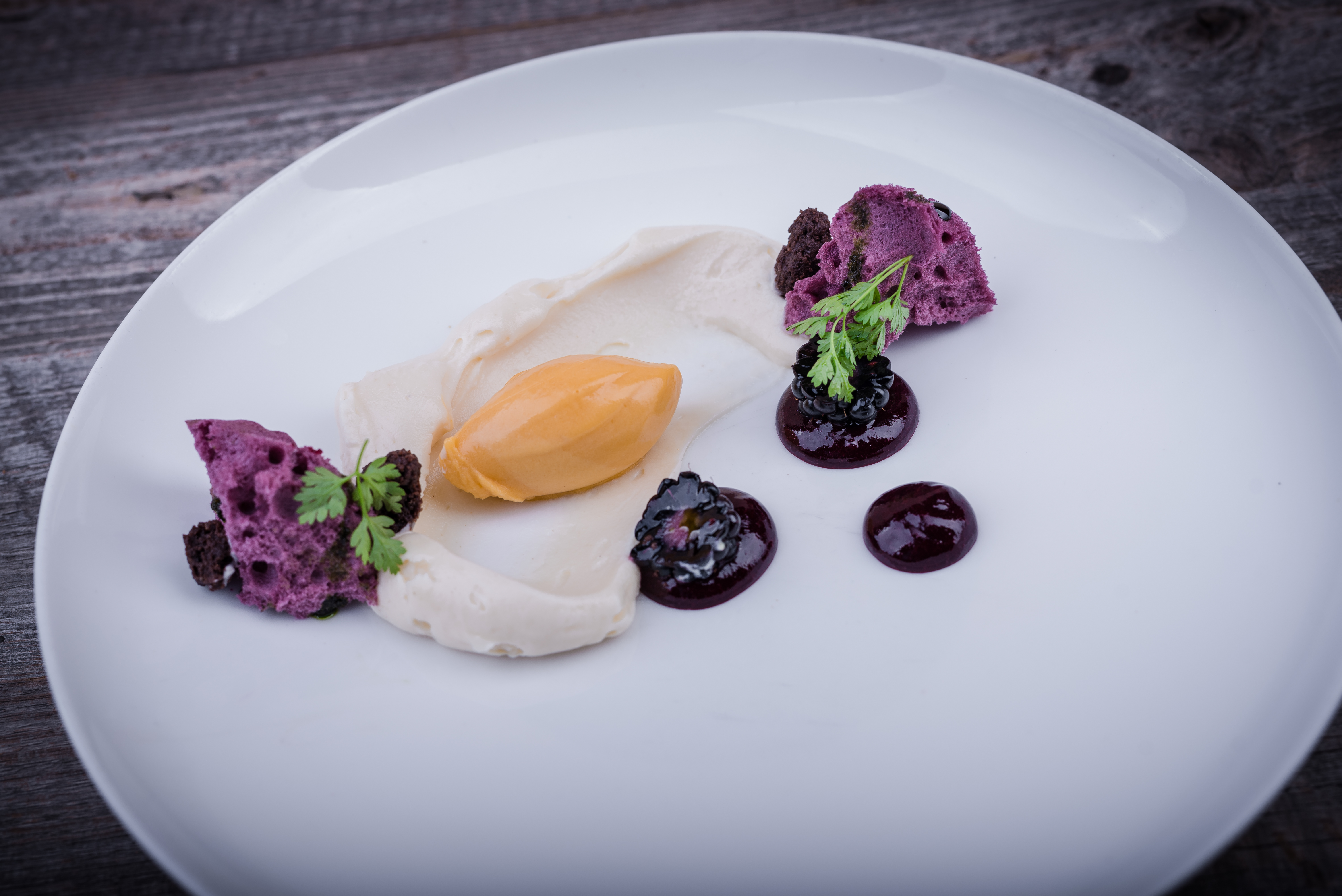 Wanderhotel: Dessertkreation von Küchenchef Achim Hack - Gut Steinbach Hotel Chalets SPA