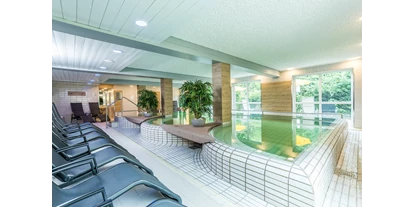 Wanderurlaub - Fahrstuhl - Bayern - Thermalbad im AktiVital Hotel - AktiVital Hotel