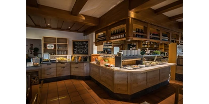 Wanderurlaub - Fahrstuhl - Bayern - Frühstücksbuffet im AkitVital Hotel - AktiVital Hotel