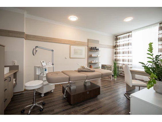 Wanderhotel: Pure Beauty Behandlungsraum im AktiVital Hotel - AktiVital Hotel