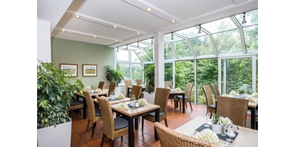 Wanderurlaub - Fahrstuhl - Bayern - Wintergarten im AktiVital Hotel - AktiVital Hotel