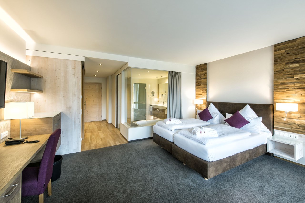 Landhaus Sponsel-Regus Zimmerkategorien Junior-Suite "Schlössla"