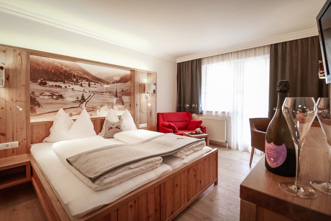 Wanderhotel: Doppelzimmer - Hotel Happy Filzmoos