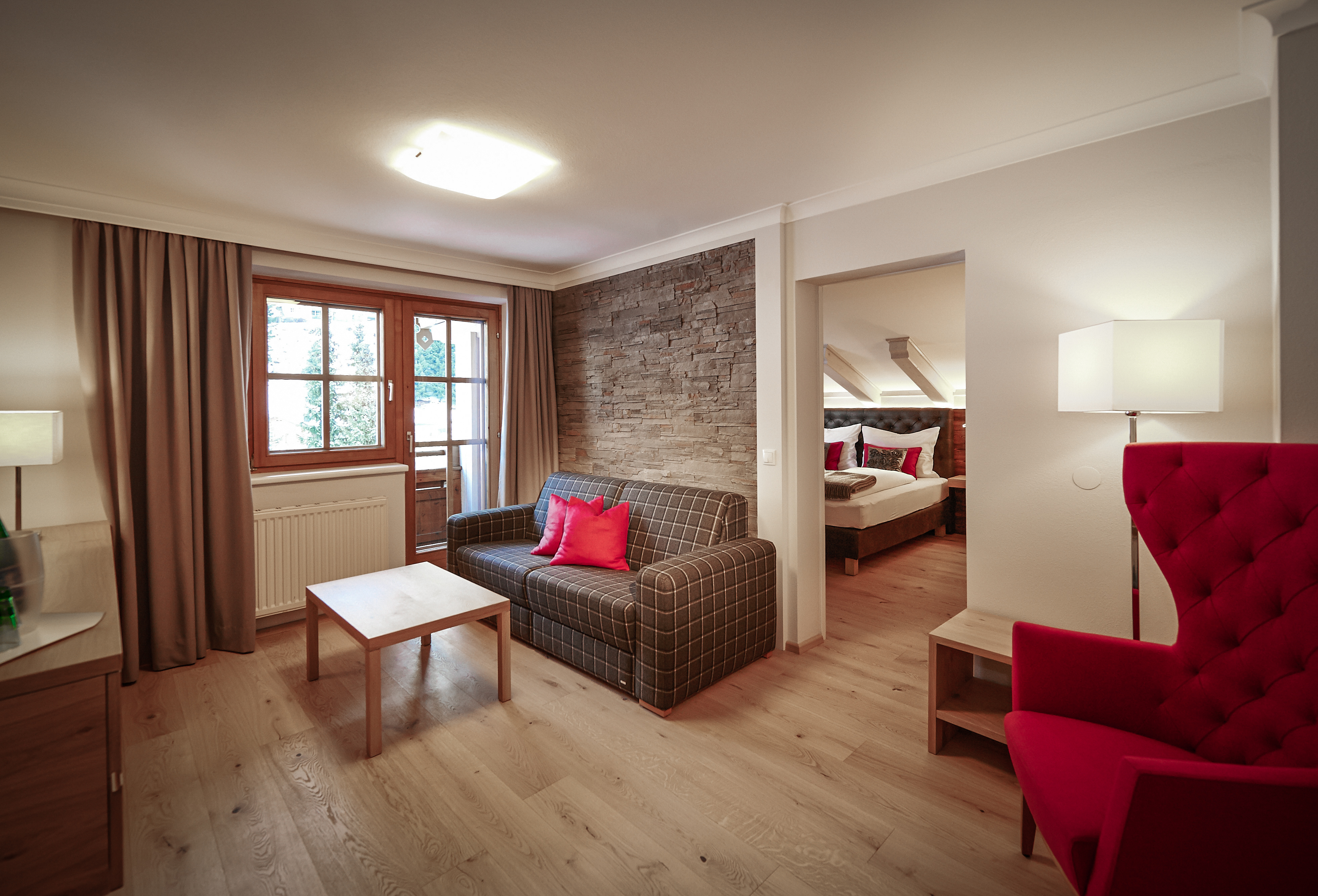 Wanderhotel: Juniorsuite mit Balkon - Hotel Happy Filzmoos