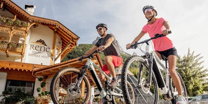 Wanderurlaub - Fahrstuhl - Renè - Dolomites Boutique Hotel