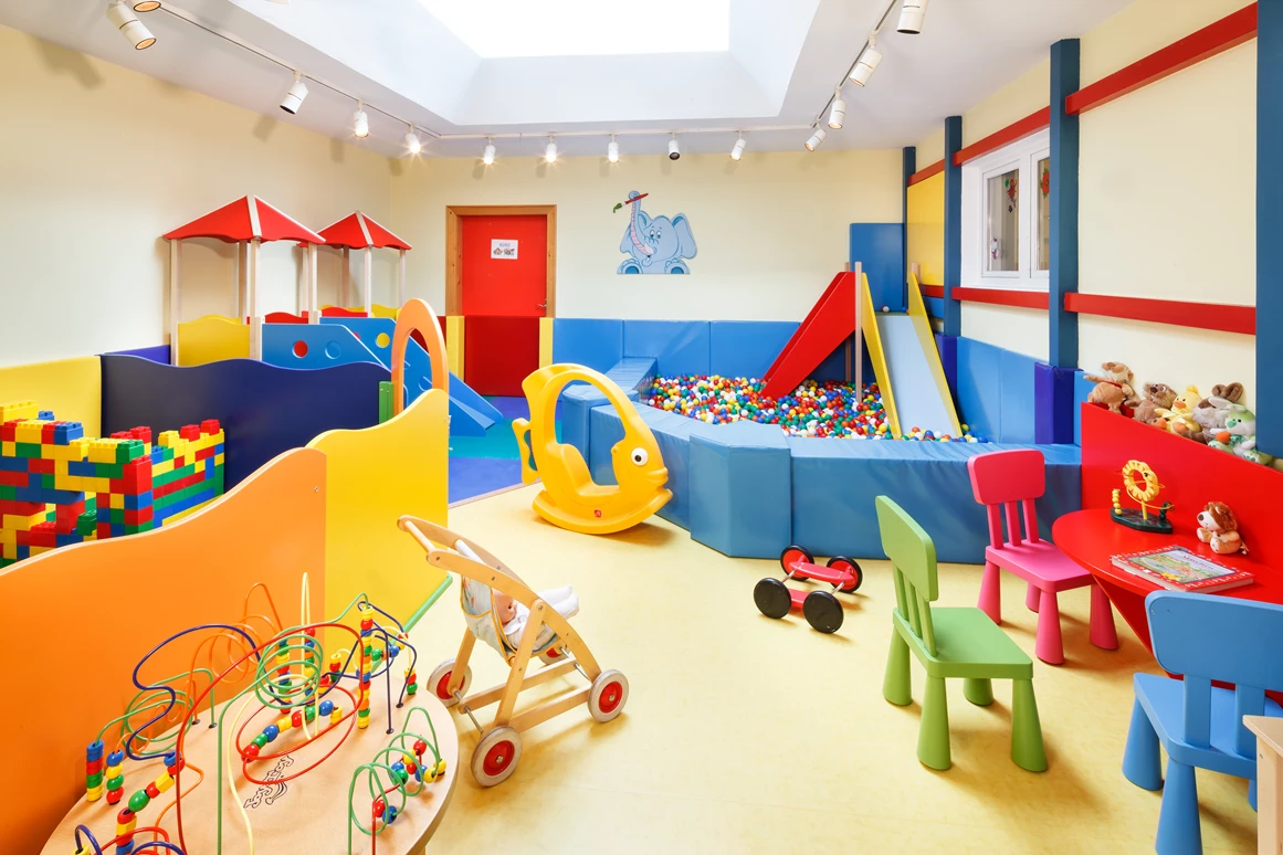Wanderhotel: Kinderspielraum - Familienhotel Hinteregger