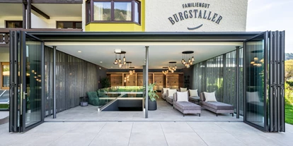 Wanderurlaub - Fahrstuhl - Vitalgarten - Familiengut Hotel Burgstaller