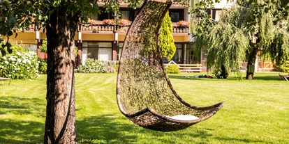 Wanderurlaub - Fahrstuhl - Gemütlicher Garten - Familiengut Hotel Burgstaller