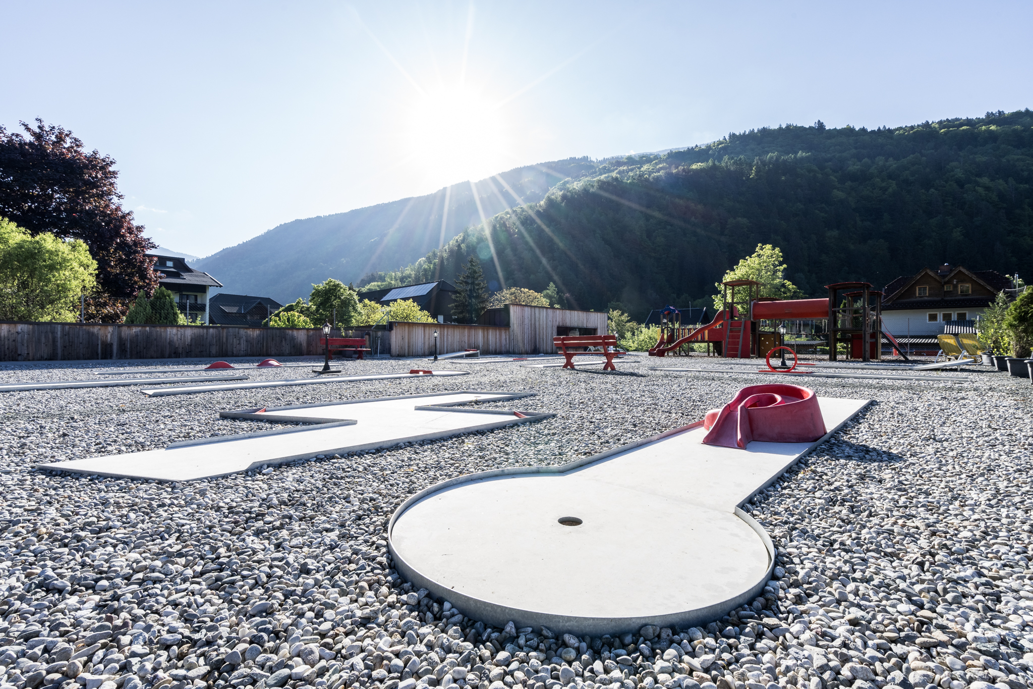 Wanderhotel: Minigolf spielen - Familiengut Hotel Burgstaller