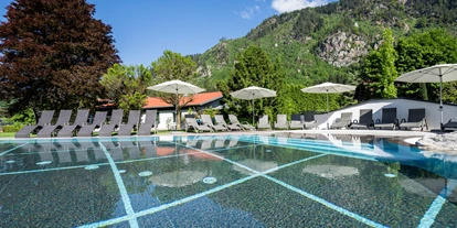 Wanderurlaub - Fahrstuhl - Beheizter Außenpool - Familiengut Hotel Burgstaller
