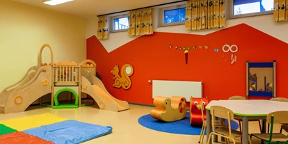 Wanderurlaub - Sonnenterrasse - Bad Aussee - Kinderspielzimmer - Hotel-Restaurant Grimmingblick
