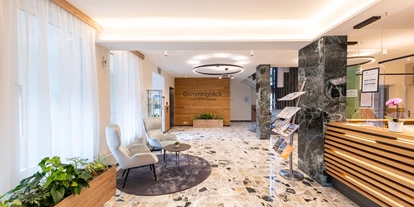 Wanderurlaub - Sonnenterrasse - Bad Aussee - Lobby/Rezeption - Hotel-Restaurant Grimmingblick