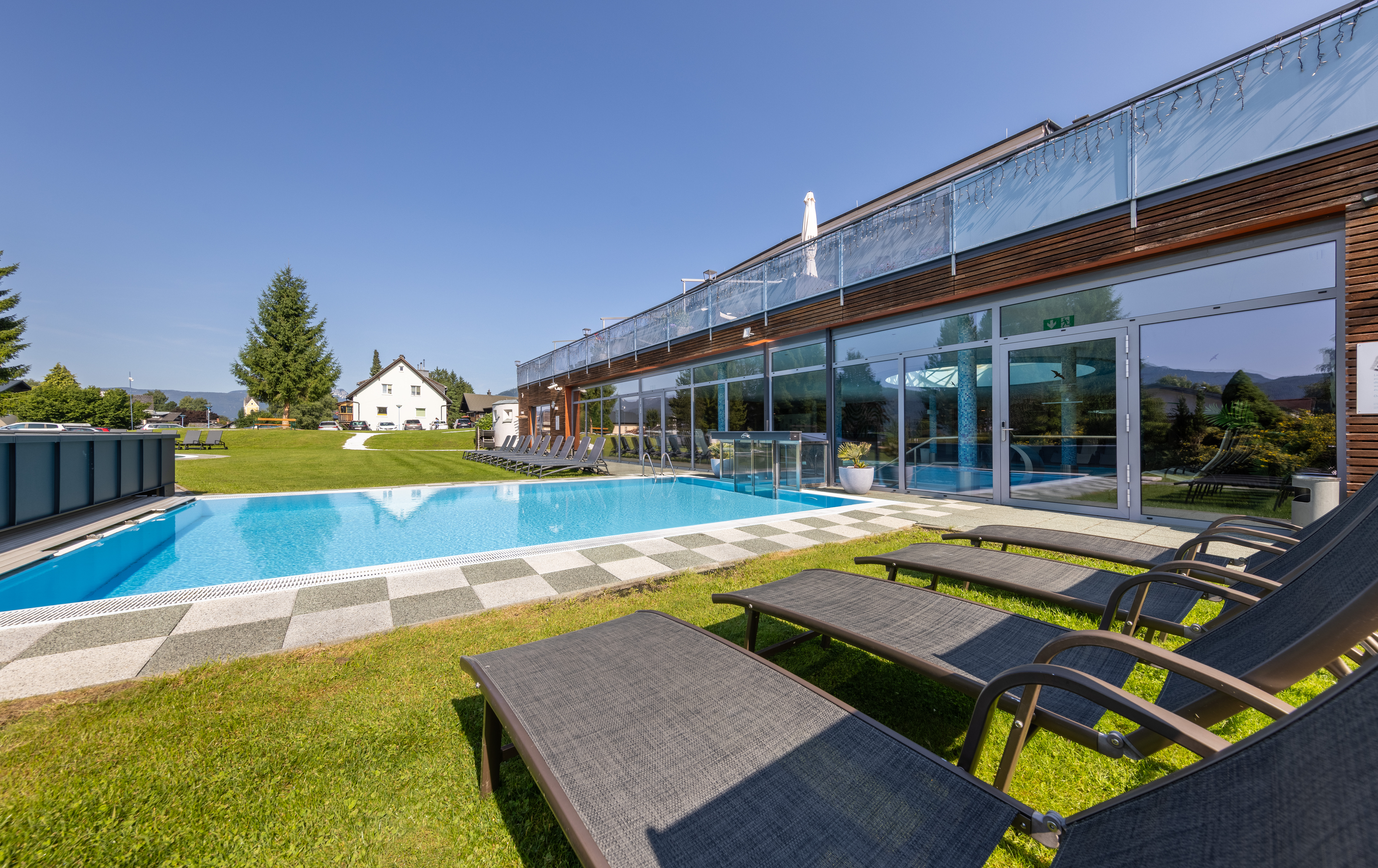 Wanderhotel: Außenpool Hotel Grimmingblick - Hotel-Restaurant Grimmingblick