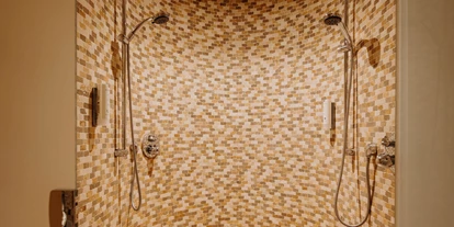 Wanderurlaub - Steiermark - Sauna Dusche - Hotel Waldfrieden