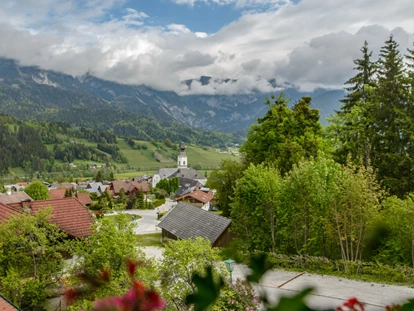 Wanderurlaub - Fahrstuhl - Ausbilck ins Ennstal, Panoramahotel Gürtl  - Panoramahotel Gürtl