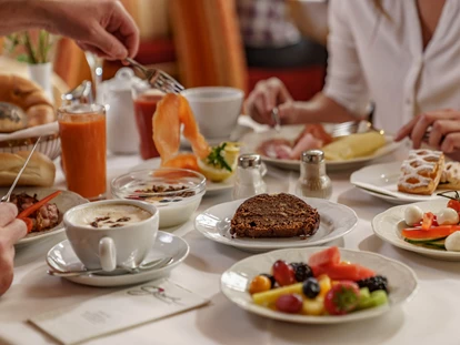 Wanderurlaub - Fahrstuhl - Frühstückstisch, Panoramahotel Gürtl  - Panoramahotel Gürtl