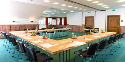 Wanderurlaub - Sonnenterrasse - Bad Aussee - AlpenParks Hagan Lodge Altaussee