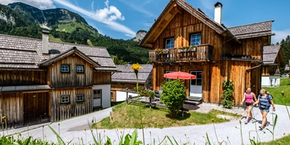Wanderurlaub - Sonnenterrasse - Bad Aussee - AlpenParks Hagan Lodge Altaussee