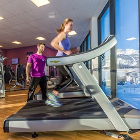 Wanderhotel: Training mit Ausblick unter der Betreuung ausgebildeter Fitnesstrainer - Narzissen Vital Resort