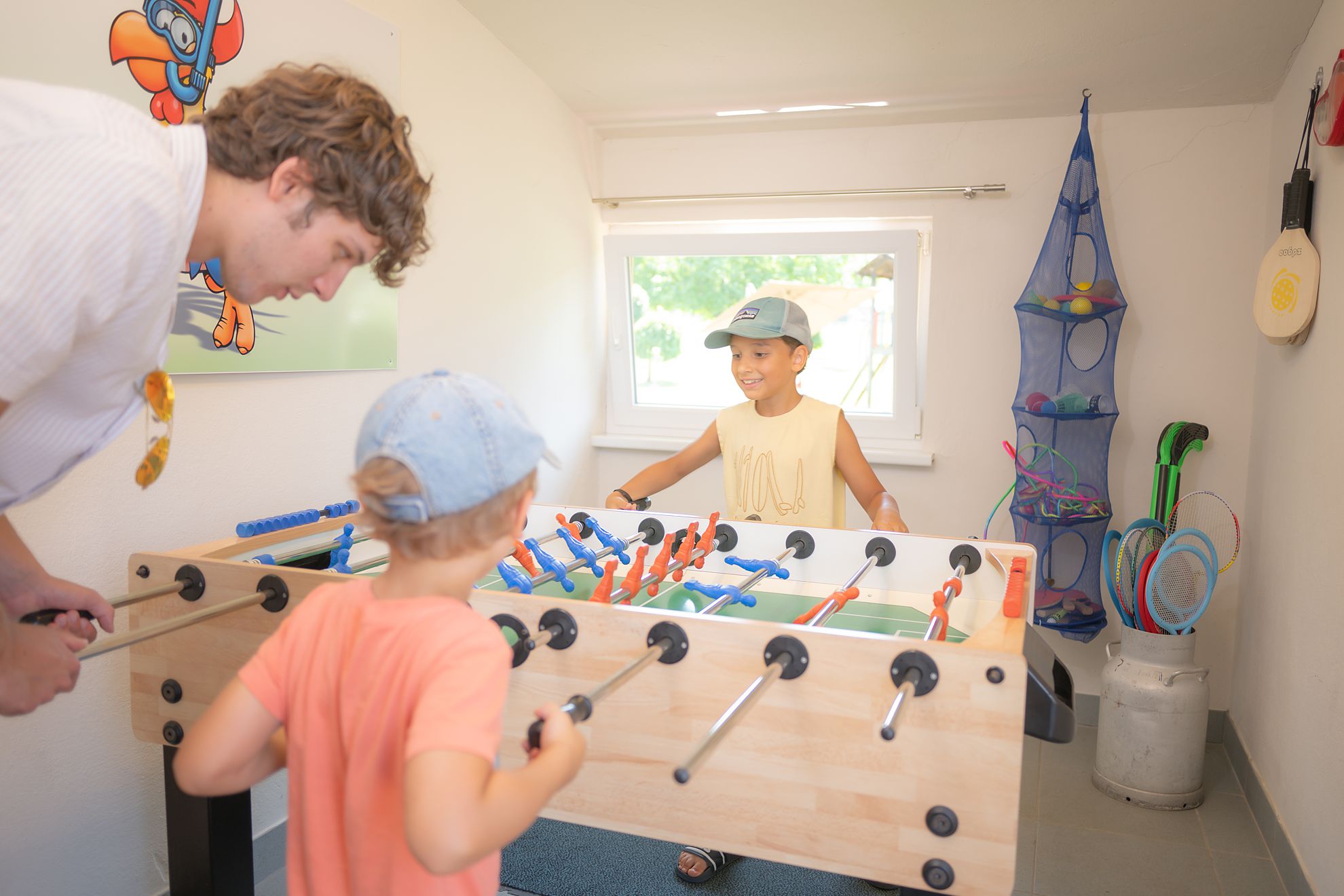 Wanderhotel: Eigener Tischfußballraum am Karglhof - Ferienwohnungen und Seebungalows am Faaker See - Karglhof OG