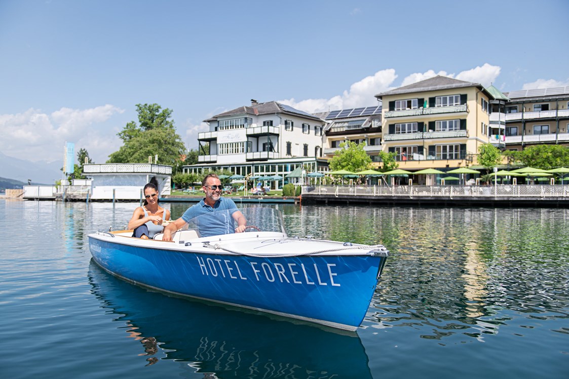 Wanderhotel: Bootsfahrt am Millstätter See - Seeglück Hotel Forelle
