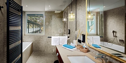 Wanderurlaub - Fahrstuhl - Badezimmer - Seeglück Hotel Forelle
