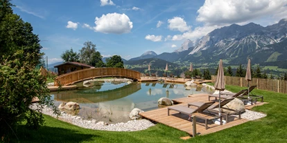 Wanderurlaub - Sonnenterrasse - Bad Aussee - Hoteleigener Naturbadeteich - Hotel Schröckerhof GmbH