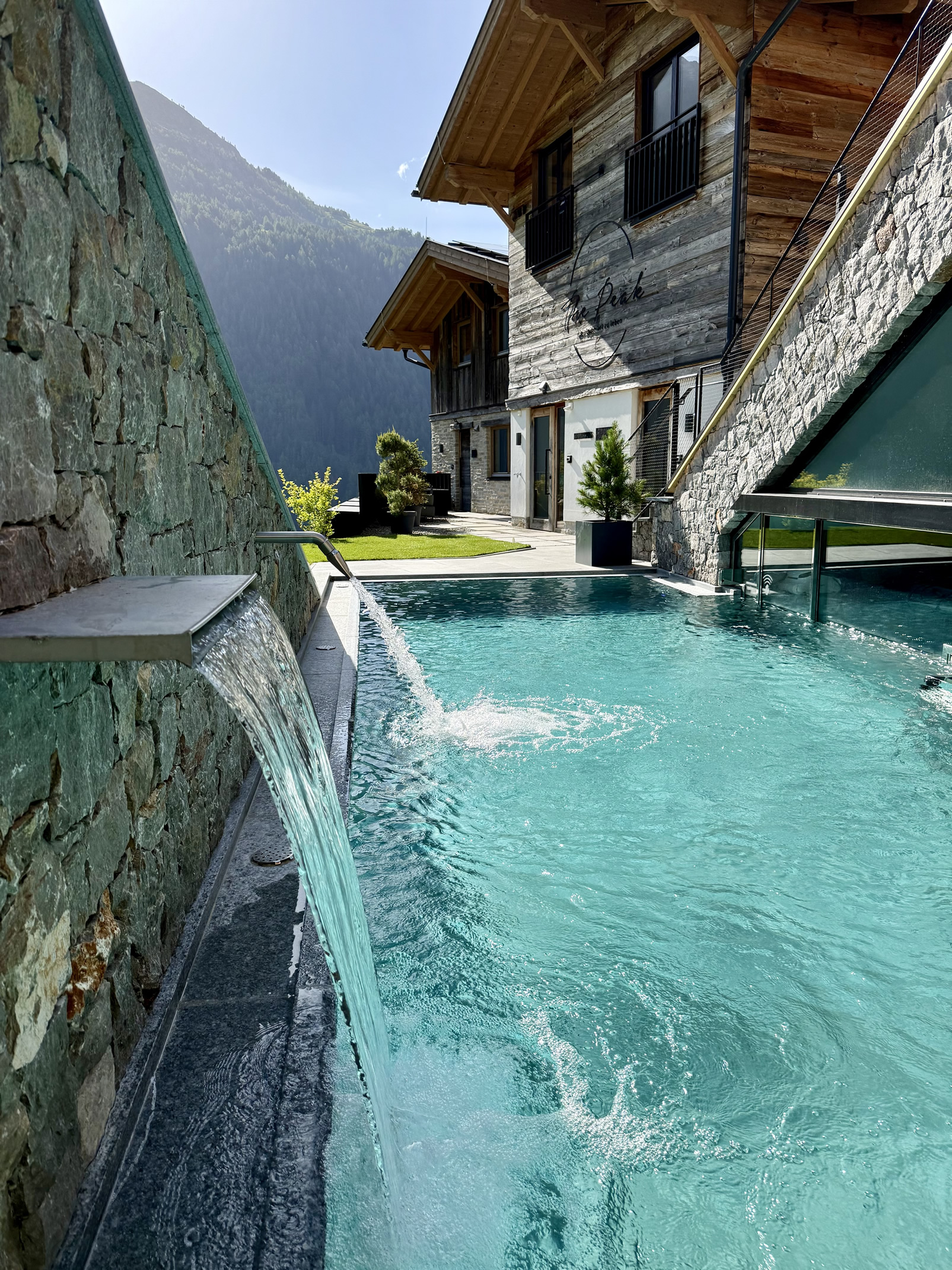 Wanderurlaub - Ötztal - Outdoor-Pool - The Peak Sölden