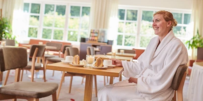 Wanderurlaub - Pools: Schwimmteich - Wellnesscafè - RelaxResort Kothmühle