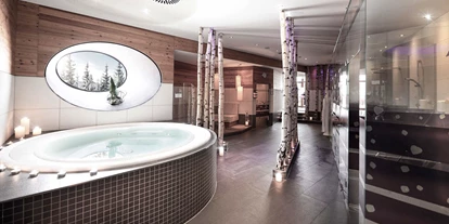 Wanderurlaub - Fahrstuhl - INNs HOLZ Natur- & Vitalhotel****s Wellnessbereich - INNs HOLZ Natur- & Vitalhotel****s