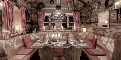 Wanderurlaub - Fahrstuhl - INNs HOLZ Natur- & Vitalhotel****s Holzfällerhütte - INNs HOLZ Natur- & Vitalhotel****s