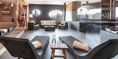 Wanderurlaub - Fahrstuhl - INNs HOLZ Natur- & Vitalhotel****s Liegen zum Entspannen - INNs HOLZ Natur- & Vitalhotel****s