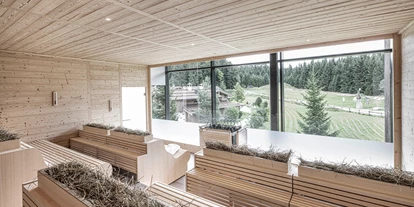 Wanderurlaub - Fahrstuhl - INNs HOLZ Natur- & Vitalhotel****s Heusauna mit Blick auf den Böhmerwald - INNs HOLZ Natur- & Vitalhotel****s