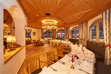 Wanderhotel: Restaurant, Speiseräume - Hotel Tirolerhof - mein Haus mit Herz!