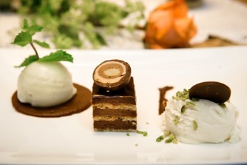 Wanderhotel: Dessertvariation "Mozart" - Hotel Tirolerhof - mein Haus mit Herz!