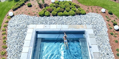 Wanderurlaub - Pools: Schwimmteich - Spa & Vitalresort Eggerwirt