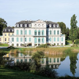 Wanderhotel: Schloss Wilhelmsthal mit Parkanlage - 1,5 km vom Hotel - Waldhotel Schäferberg