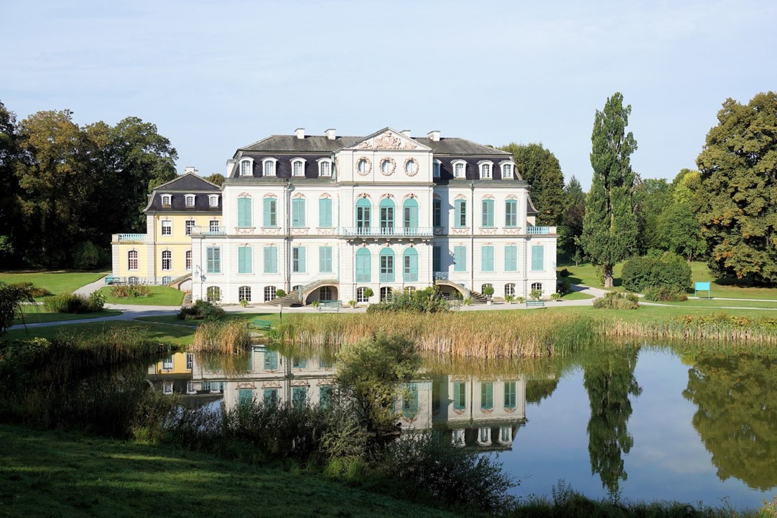 Wanderhotel: Schloss Wilhelmsthal mit Parkanlage - 1,5 km vom Hotel - Waldhotel Schäferberg