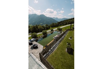 Wanderhotel: kleinster Bergsee der Alpen (Naturpool) - BergBaur