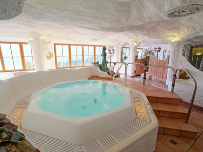 Wanderurlaub - Fahrstuhl - Whirlpool - Hotel Glocknerhof