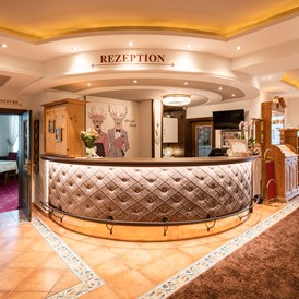 Wanderhotel: Rezeptionsbereich - Hotel Hubertus