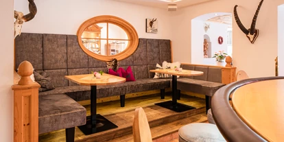 Wanderurlaub - Fahrstuhl - Hotellobby - Hotel Hubertus