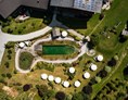 Wanderhotel: Luftaufnahme vom Naturteich - Hotel Hubertus