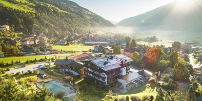 Wanderurlaub - Fahrstuhl - Luftaufnahme des Hotel Hubertus - Hotel Hubertus