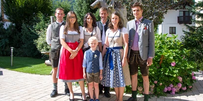 Wanderurlaub - Pools: Schwimmteich - Familie Ammerer - Hotel Roslehen