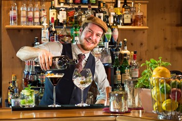 Wanderhotel: leckere Cocktails an der Bar - das Alois ****s