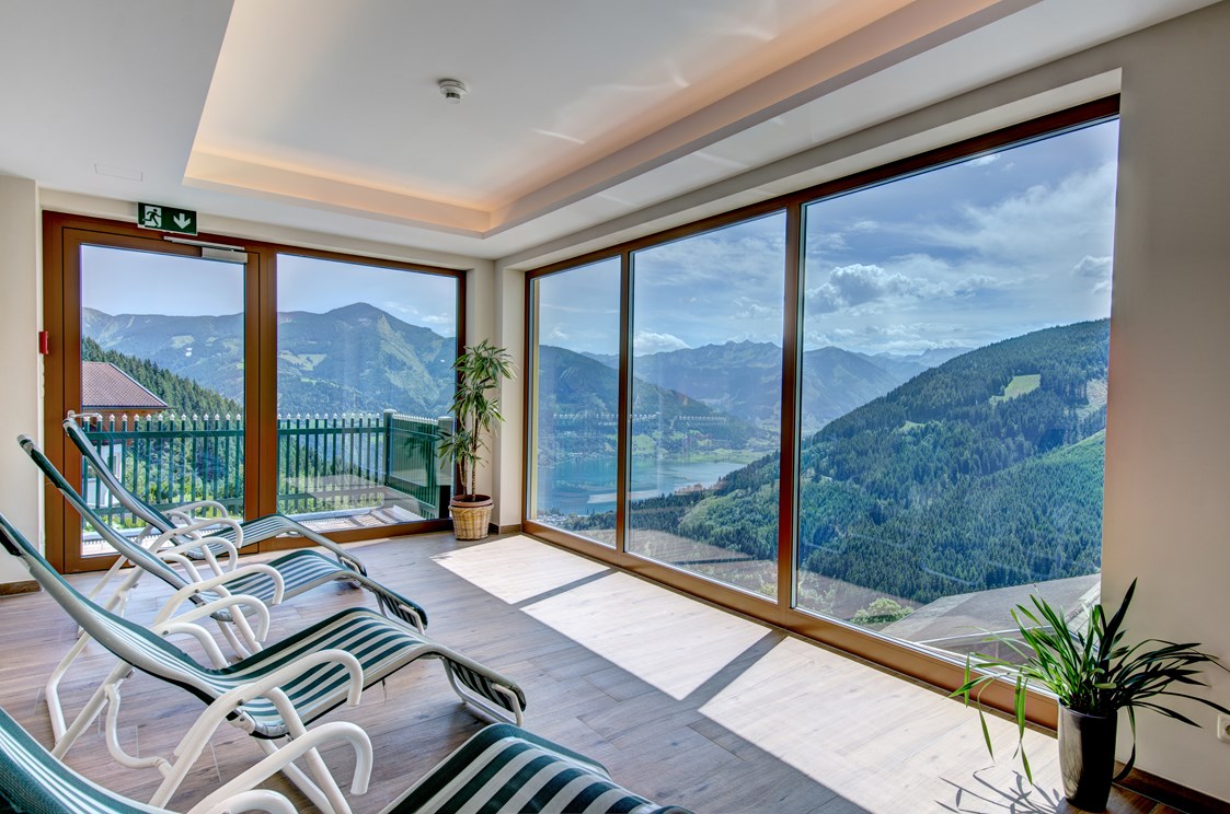 Wanderhotel: Ruheraum mit Panoramablick - Berghotel Jaga Alm 